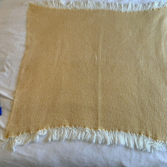 Nido Notte Italia Yellow Fringe Throw Blanket Soft Cozy Nursery - Picture 6 of 13